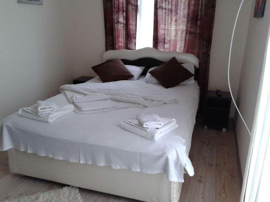 Guesthouse Vila Dnd Niska Banja Ruang foto